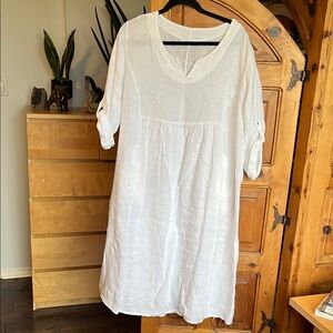 White Casual Midi Sundress with Cuffed 3/4 Sleeves